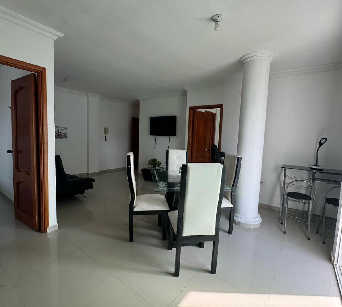Apartamento Bonito En Con Garaje Gratuito