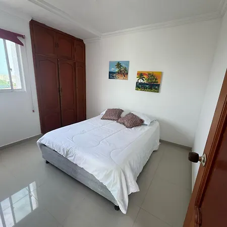 Bonito En Con Garaje Gratuito Apartamento