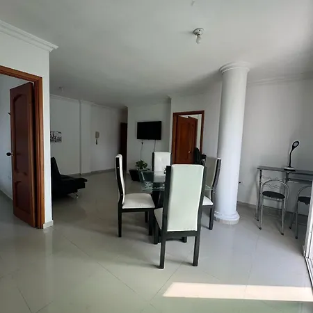 Apartment Bonito En Con Garaje Gratuito